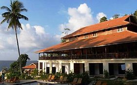 D'coconut Lagoon Hotel